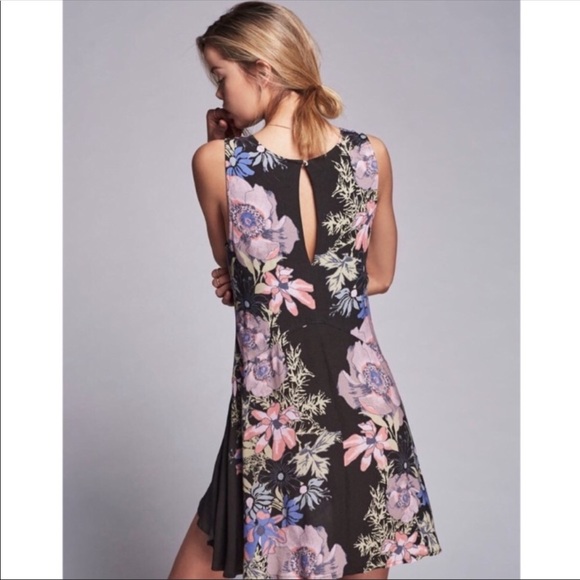 💥Free people adorable slip dress - Picture 2 of 5